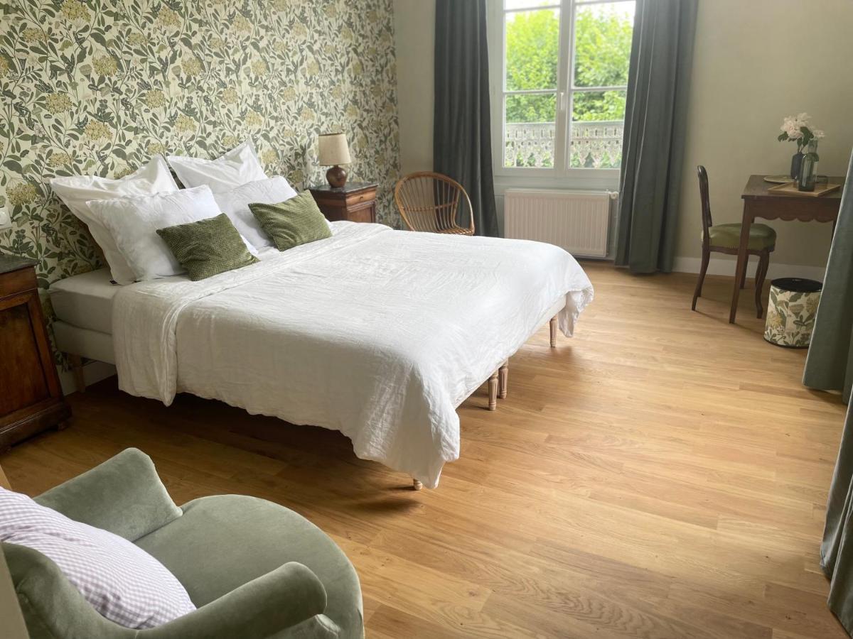 サン・レグル Entre Les Branches Bed & Breakfast エクステリア 写真