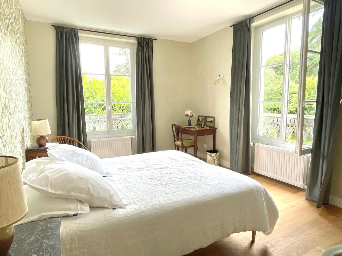 サン・レグル Entre Les Branches Bed & Breakfast エクステリア 写真